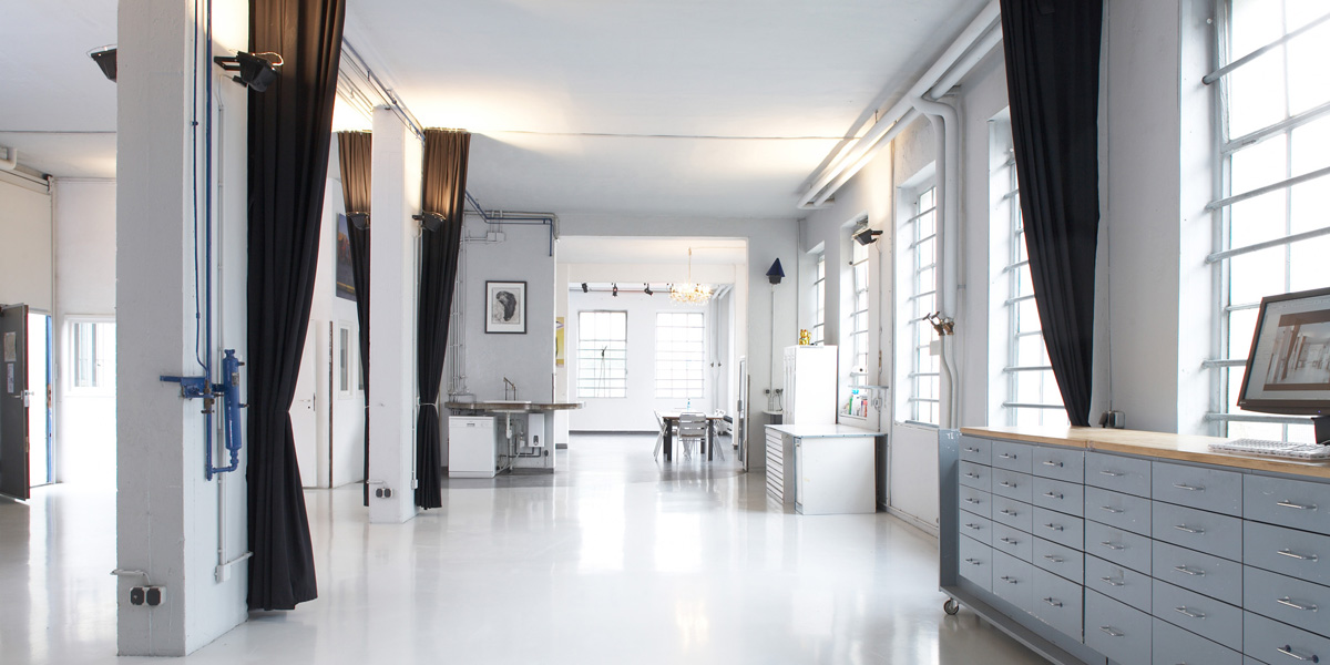 Ansicht vom Studio zum Catering- und Make-Up Bereich